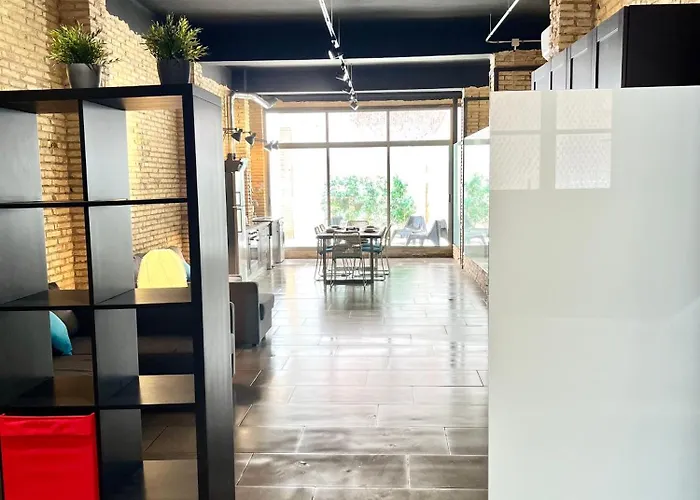 Iy Loft 4 - Open Plan Garage Style - Up To 4 People * Valencie