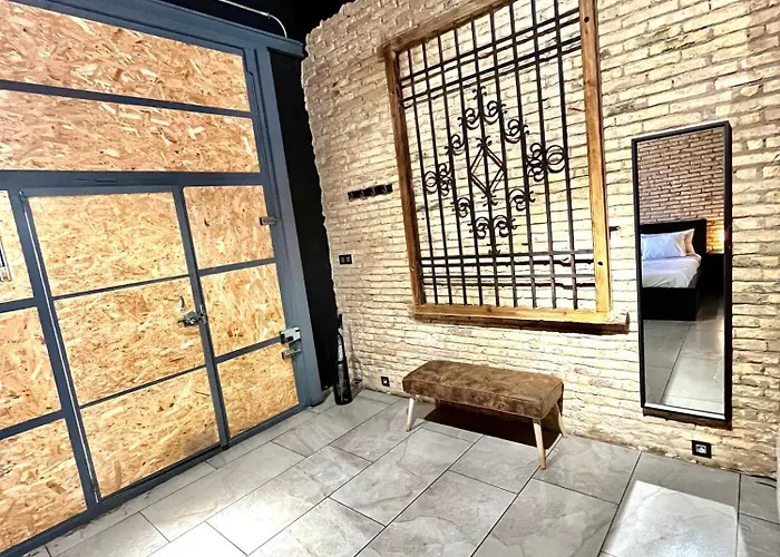 Iy Loft 4 - Open Plan Garage Style - Up To 4 People Apartmán *