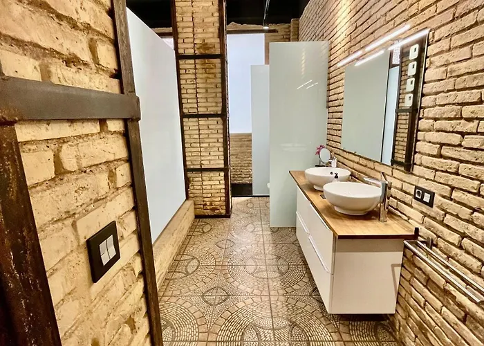 Iy Loft 4 - Open Plan Garage Style - Up To 4 People Apartmán Valencie
